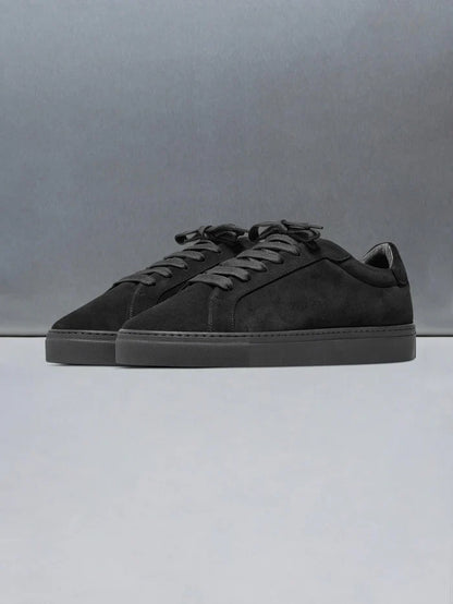 Low Essential Suede Trainer